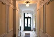 Altbau-Chic, Neubau-Komfort: 6 Zimmer und Panoramaausblick