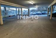 KFZ-Überdachter-Abstellplatz Schloss Traunegg T06