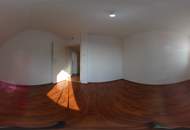 "4 Zimmer-Wohnung mit großer Dachterrasse, Loggia und Garagenstellplatz!"