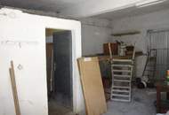 60er-Jahre Einfamilienhaus in ruhiger, zentraler Lage am Oberberg, 7000 Eisenstadt: 6 Zimmer, Terrasse, Garage, Garten - 2 Eingänge (KEINE MAKLER!) (Provisionsfrei)