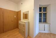 Hör mal, wer da hämmert | sanierungsbedürftige 3-Zimmer Wohnung im 2. Liftstock | barrierefrei