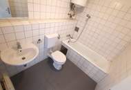SANIERTE SINGLEWOHNUNG *INKL. KÜCHENZEILE*
