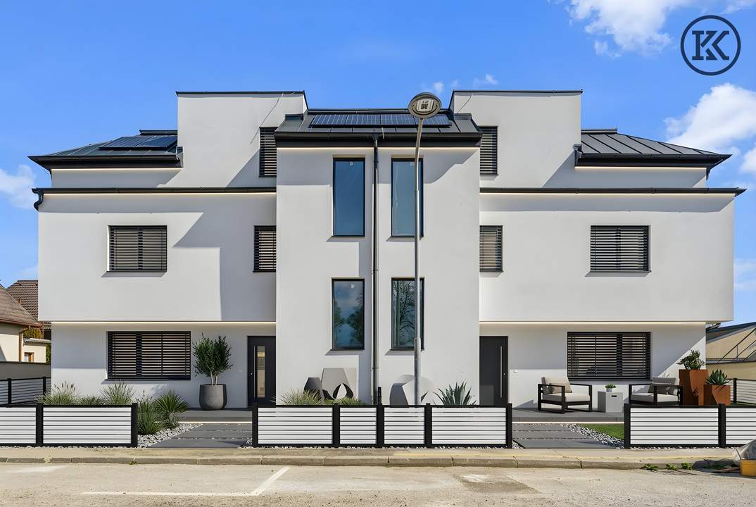 Doppelhaus-Neubau mit Garten, Terrasse &amp; Dachterrasse – Schlüsselfertig!