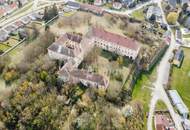 Historisches Anwesen mit weitläufigem Grundstück!