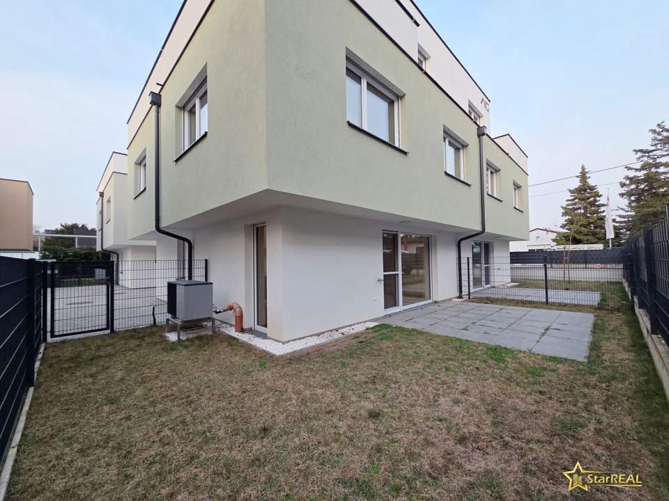 ERSTBEZUG! SCHLÜSSELFERTIG. 144 m² WOHNNUTZFLÄCHE, 5 ZIMMER, 2 BÄDER, 3 WC's, TRAUMHAFTE DACHTERRASSE MIT 31 m², INKLKUSIVE KFZ-STELLPLATZ.