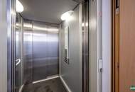 Exklusive Penthaus DG-Wohnung mit privatem Aufzug und Garage