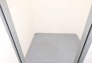 Tolle 2 Zimmer DG Wohnung - zwischen Quellenstraße und Gudrunstraße