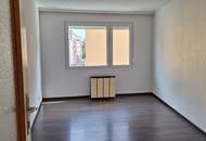 Großzügige 3 Zimmer Loggia Wohnung, ideal für WG s oder Familien