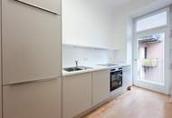 Großzügige Altbauwohnung mit 3 Zimmern, Extraküche und 2 Balkonen nahe der Mur