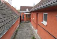 Gepflegtes Landhaus mit Carport, Nebengebäude, Garten und uneinsehbarem Innenhof