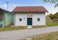 Neuwertiges Weinpresshaus (Bj. 2018) mit traditioneller Kellerröhre und Gartenfläche in Immendorf