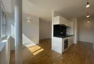 SMART LIVING!!! Mega-coole Single-Wohnung mit 4m² Balkon!!! Hofseitig und ruhig!