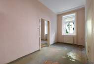 HOFRUHELAGE mit GRÜNBLICK | Sanierungsbedürftiger Altbau | Ca. 8,5 m² Balkon-Option (baubewilligt) | Nähe Einsiedlerpark, U4 Margaretengürtel, künftiger U2-Station Reinprechtsdorfer Straße