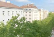 Großzügige 3-Zimmer Wohnung in ruhiger Seitenstraße Nähe U-Bahn U1