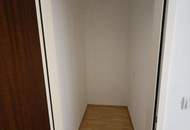 unbefristete 2-Zimmer-Wohnung mit schickem Balkon und Blick ins Grüne