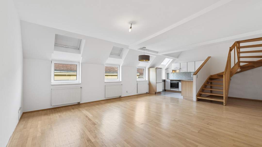 Nach Umbau 3-Zimmer möglich!!! DG-Maisonette in unmittelbarer U3- und S-Bahn-Nähe!!!