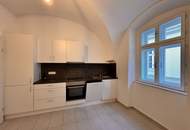 Charmante Innenstadt-Wohnung mit Gewölbedecke | Wohn-Schlafraum &amp; Wohnküche | Hohe Räume | Innenhof