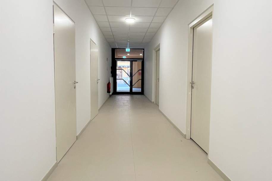 SPITZE! LAGE LAGE LAGE! DIREKT AM HAUPTPLATZ! ERSTBEZUG! SMARTE GEWERBEFLÄCHE!, Gewerbeobjekt-miete, 2.948,12,€, 8330 Südoststeiermark