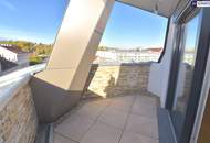Das Kreative! Extravagante Drei-Zimmer-Wohnung im Dachgeschoss + coole Loggia! NEUWERTIG!