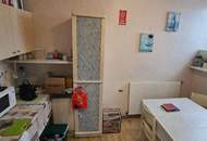 Großzügige Flächen eines Wirtschaftstrakts mit guter Verkehrsanbindung