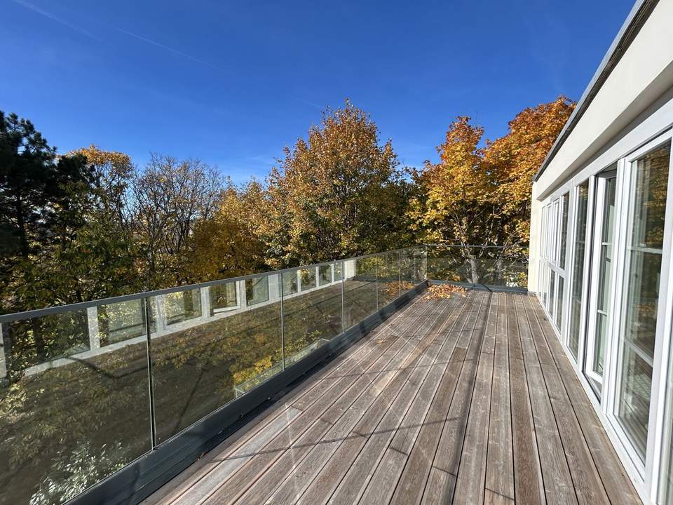 1190! ERSTBEZUG NACH SANIERUNG! Sonniges 4-Zimmer Eigentum mit Galerie und 3 Terrassen!