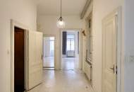 Nächst Neubaugasse! Südwestseitiger 4-Zimmer-Altbau mit Balkon in ruhiger Seitengasse!