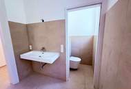 Generalsanierte 151m2, 5 Zimmer in Villenetage mit Gartenanteil und Parkplatz