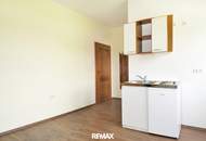 Gepflegtes Mini-Apartment mit Badezimmer in zentraler Lage! Nähe BMW, SKF!!!