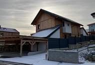 "Ökologisches Holzhaus im Chalet-Stil – Luxus trifft Nachhaltigkeit!"