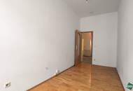 WG-geeignet: 3-Zimmer-Altbau mit guter Anbindung