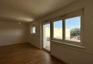Top-sanierte 4-Zimmer Wohnung mit Balkon