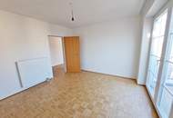 Zentrale 2-Zimmer-Wohnung mit Balkon und Einbauküche in Neumarkt