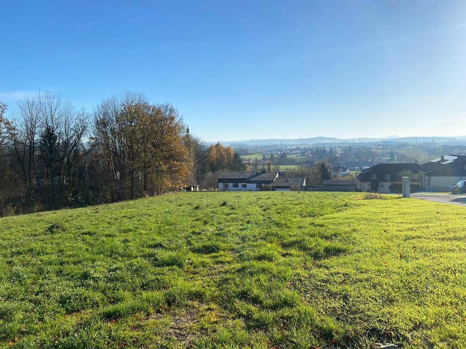 Attraktives, sonniges Baugrundstück in begehrter Lage