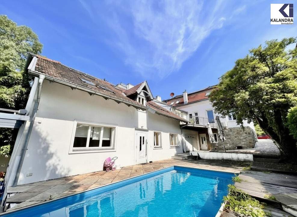 360° TOUR // REPRÄSENTATIVES EINFAMILIENHAUS mit POOL &amp; sonnigem GARTEN