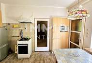 Charmantes älteres Haus mit Potential auf traumhaft idyllischem Grundstück in bester Lage