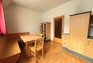 Teilmöblierte Dachgeschosswohnung mit Küche, 2 Zimmer Nähe U3 Ottakring
