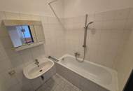 Altbauwohnung mit 2 Zimmern im 1. Stock