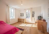 Elegante Villa im Landhausstil mit Riesengarage