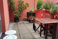 Historisches Dachgeschossjuwel mit Terrasse – 1090 Wien