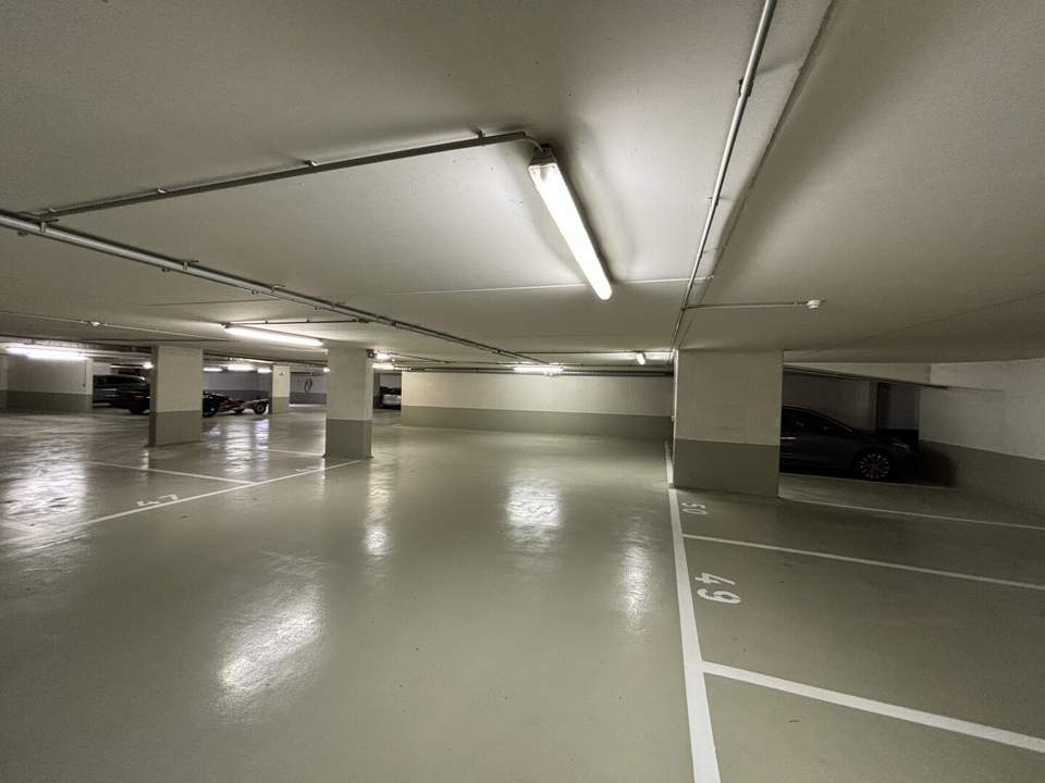 Garagenstellplatz am Doktor-Josef-Resch Platz zu verkaufen