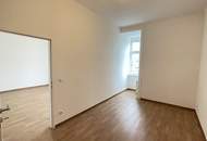 Sanierte und günstige 2-Zimmer Wohnung in der Gußriegelstraße (unbefristeter Mietvertrag) // ab sofort verfügbar!