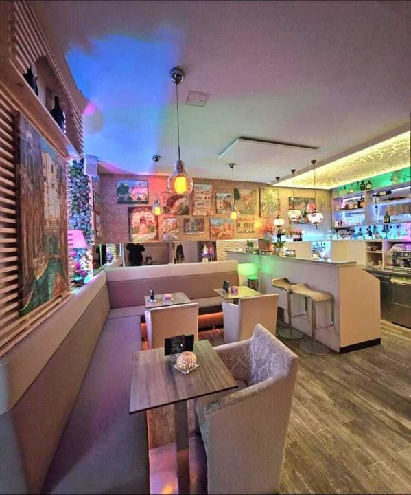 Top Gastro-Location 35m² mit Bar, Terrasse & Klima im 2. Bezirk