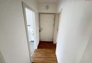 Neu sanierte, 2-Zimmerwohnung mit Balkon und Ausblick ins Grüne!