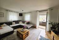 Ruhig gelegenes Wohnhaus mit herrlichem See- und Gebirgsblick und viel Platz