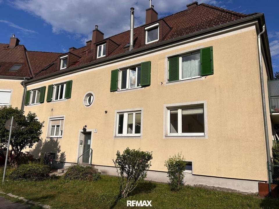 Preisgünstige 2 Zimmer Wohnung auf einem 1458 m² Gemeinschaftsgrundstück