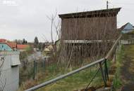 Gepflegtes Landhaus mit Carport, Nebengebäude, Garten und uneinsehbarem Innenhof