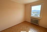 Renovierungsbedürftige 3-Zimmer-Wohnung mit Loggia in Waidmannsdorf