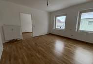 Sonnige Grünlage, ausgewählte Nachbarschaft &amp; Entspannung pur: sanierte 3-Zimmer-Wohnung im obersten Stock eines kleinen Mehrparteienhauses mit moderner Dusche und viel Privatsphäre!