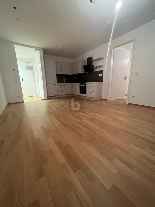 MODERNER WOHNTRAUM MIT LOGGIA