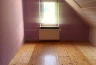 Einfamilienhaus mit Potential, Nebengebäude, Carport und großem Grundstück!